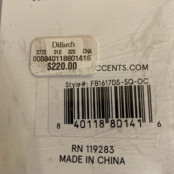 HiEnd Accents MARILYN 3PC DUVET SET, SUPER QUEEN
COLOR:GRAY SILVER METALLIC NWT - Picture 8 of 8